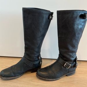 FRYE- Veronica Moto Back Zip Boot in Black (Size 8.5 )